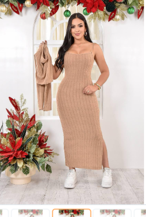 Vestido tejido color camel en modelo